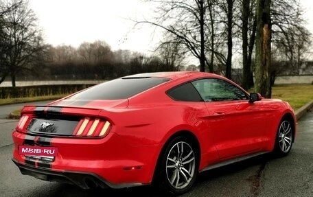 Ford Mustang VI рестайлинг, 2016 год, 2 390 000 рублей, 7 фотография