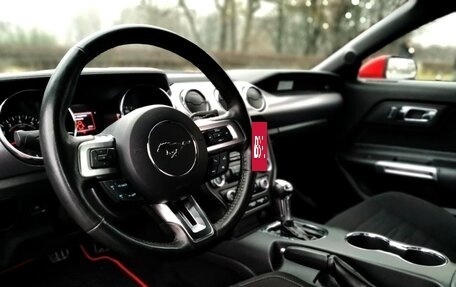 Ford Mustang VI рестайлинг, 2016 год, 2 390 000 рублей, 13 фотография