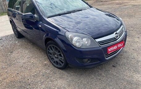 Opel Astra H, 2007 год, 613 000 рублей, 1 фотография