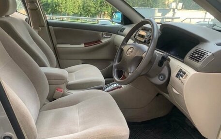 Toyota Corolla, 2002 год, 599 999 рублей, 4 фотография