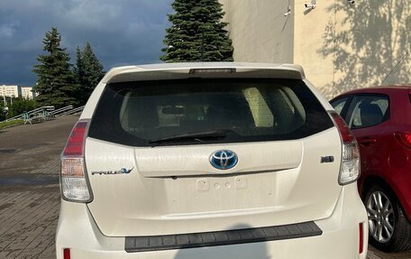 Toyota Prius v (+) I (ZVW40/41) рестайлинг, 2015 год, 1 350 000 рублей, 4 фотография