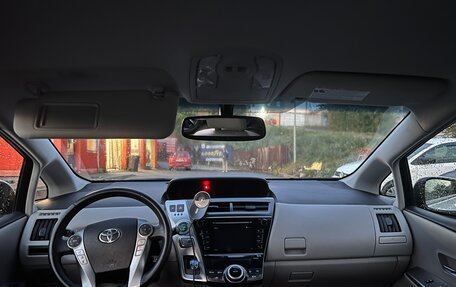 Toyota Prius v (+) I (ZVW40/41) рестайлинг, 2015 год, 1 350 000 рублей, 23 фотография