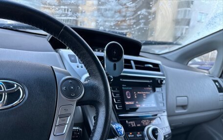 Toyota Prius v (+) I (ZVW40/41) рестайлинг, 2015 год, 1 350 000 рублей, 29 фотография