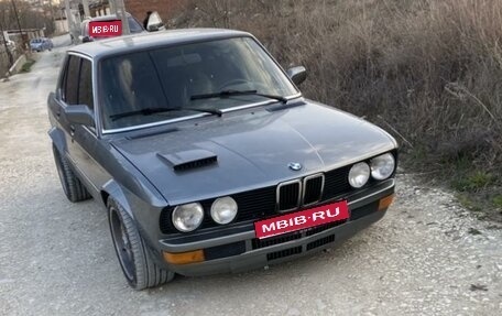 BMW 5 серия, 1985 год, 750 000 рублей, 1 фотография