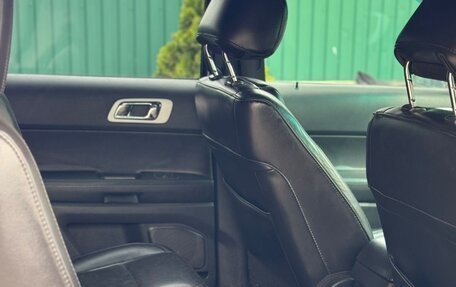 Ford Explorer VI, 2012 год, 1 300 000 рублей, 6 фотография