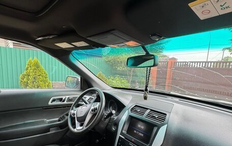 Ford Explorer VI, 2012 год, 1 300 000 рублей, 5 фотография