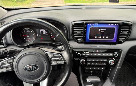 KIA Sportage IV рестайлинг, 2018 год, 2 850 000 рублей, 2 фотография