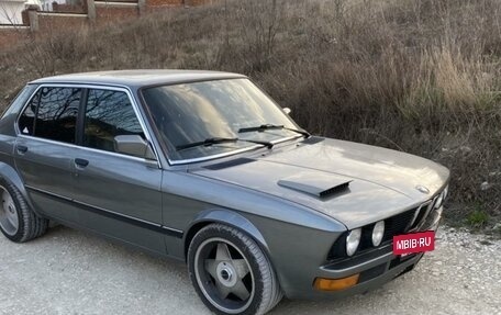 BMW 5 серия, 1985 год, 750 000 рублей, 2 фотография