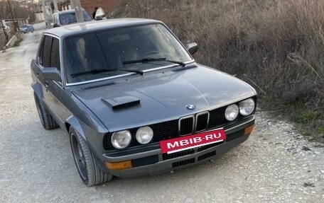 BMW 5 серия, 1985 год, 750 000 рублей, 9 фотография