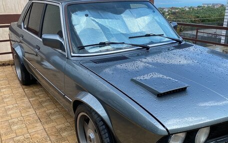 BMW 5 серия, 1985 год, 750 000 рублей, 27 фотография
