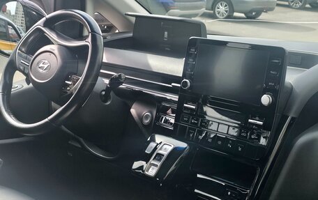 Hyundai Staria, 2022 год, 4 567 890 рублей, 10 фотография