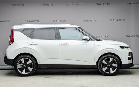 KIA Soul III, 2022 год, 2 335 000 рублей, 6 фотография