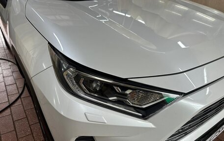Toyota RAV4, 2022 год, 4 250 000 рублей, 4 фотография