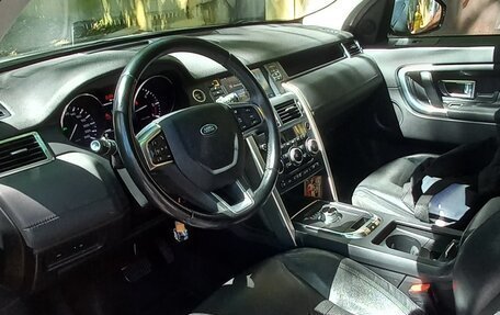 Land Rover Discovery Sport I рестайлинг, 2015 год, 2 800 000 рублей, 3 фотография