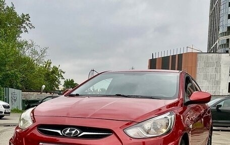 Hyundai Solaris II рестайлинг, 2011 год, 715 000 рублей, 4 фотография