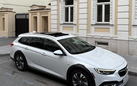 Buick Regal VI, 2017 год, 2 950 000 рублей, 3 фотография