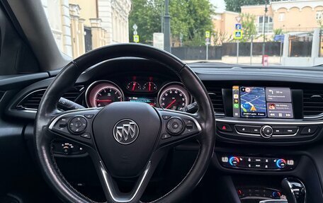 Buick Regal VI, 2017 год, 2 950 000 рублей, 23 фотография