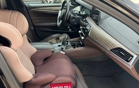 BMW 5 серия, 2018 год, 3 899 000 рублей, 13 фотография