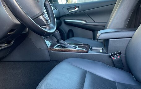 Toyota Camry, 2017 год, 2 700 000 рублей, 6 фотография