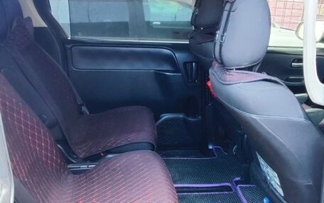 Toyota Noah III, 2015 год, 1 590 000 рублей, 16 фотография
