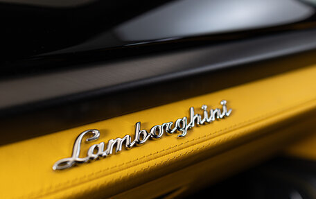 Lamborghini Urus I, 2025 год, 48 590 000 рублей, 23 фотография