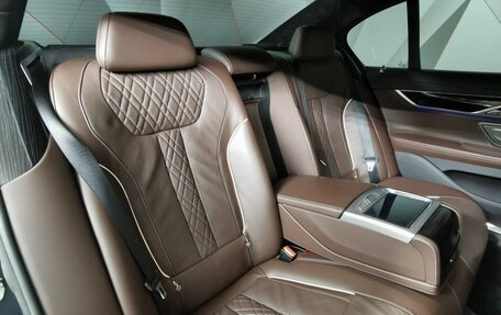 BMW 7 серия, 2016 год, 3 450 000 рублей, 12 фотография