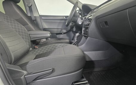 Skoda Rapid I, 2019 год, 1 300 000 рублей, 14 фотография
