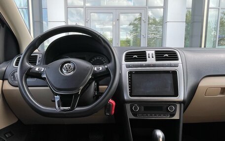 Volkswagen Polo VI (EU Market), 2017 год, 1 050 000 рублей, 25 фотография