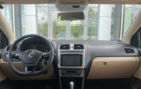 Volkswagen Polo VI (EU Market), 2017 год, 1 050 000 рублей, 23 фотография