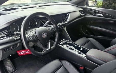 Buick Regal VI, 2022 год, 1 990 000 рублей, 9 фотография