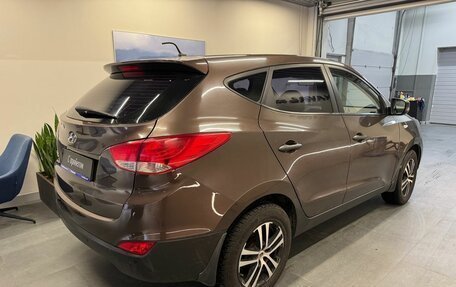 Hyundai ix35 I рестайлинг, 2014 год, 995 000 рублей, 4 фотография