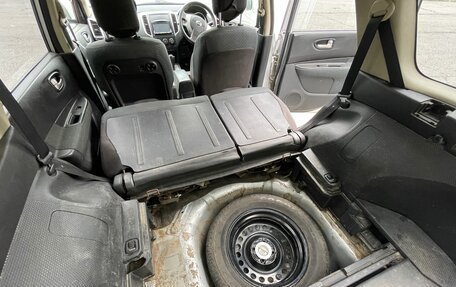 Nissan Wingroad III, 2010 год, 680 000 рублей, 30 фотография