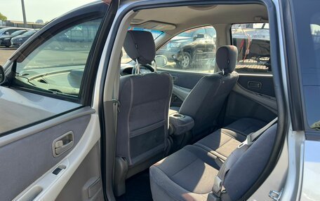 Nissan Tino, 1999 год, 449 999 рублей, 17 фотография