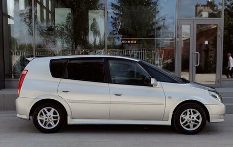 Toyota Opa I рестайлинг, 2002 год, 670 000 рублей, 4 фотография