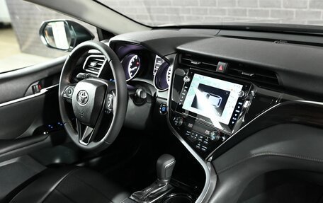 Toyota Camry, 2019 год, 3 020 000 рублей, 17 фотография