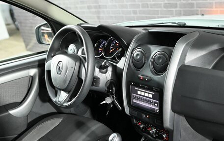 Renault Duster I рестайлинг, 2017 год, 1 370 000 рублей, 13 фотография