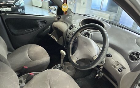 Toyota Platz, 2002 год, 379 000 рублей, 9 фотография