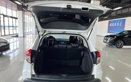 Honda Vezel, 2020 год, 1 414 000 рублей, 10 фотография