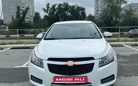 Chevrolet Cruze II, 2012 год, 700 000 рублей, 2 фотография