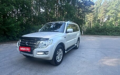 Mitsubishi Pajero IV, 2019 год, 4 250 000 рублей, 1 фотография
