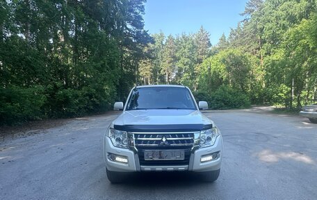 Mitsubishi Pajero IV, 2019 год, 4 250 000 рублей, 2 фотография