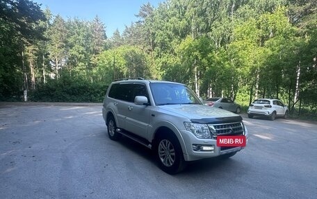 Mitsubishi Pajero IV, 2019 год, 4 250 000 рублей, 3 фотография