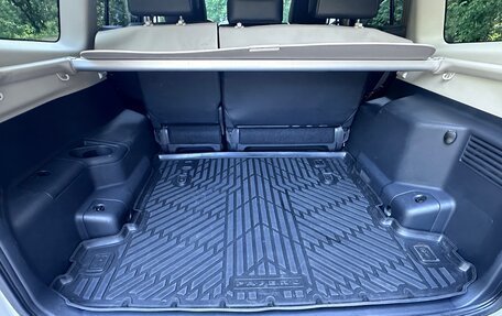 Mitsubishi Pajero IV, 2019 год, 4 250 000 рублей, 18 фотография