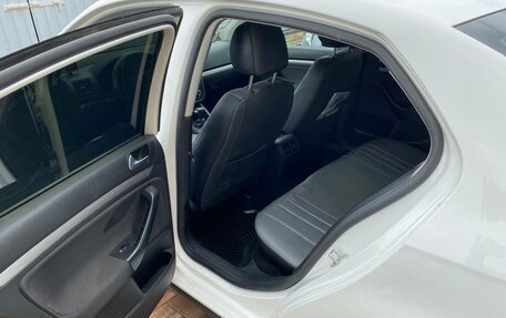 Volkswagen Jetta VI, 2009 год, 650 000 рублей, 13 фотография