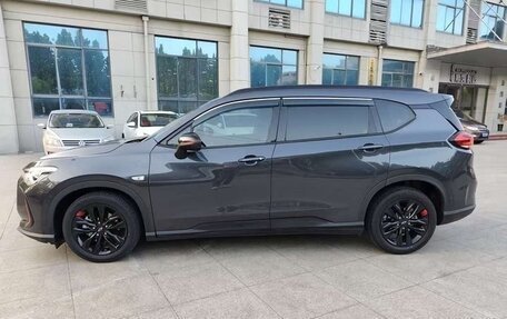 Chevrolet Orlando, 2022 год, 1 250 333 рублей, 4 фотография