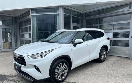Toyota Highlander, 2025 год, 5 950 000 рублей, 2 фотография
