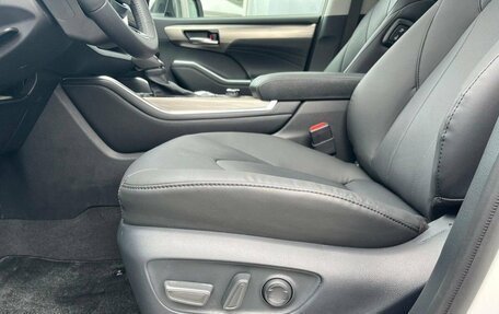 Toyota Highlander, 2025 год, 5 950 000 рублей, 4 фотография