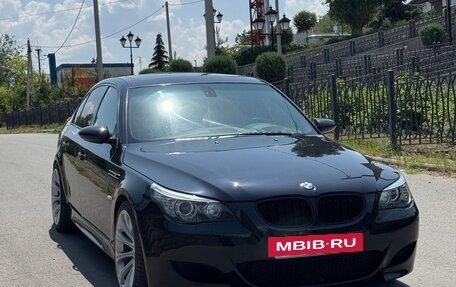 BMW M5, 2005 год, 2 150 000 рублей, 2 фотография