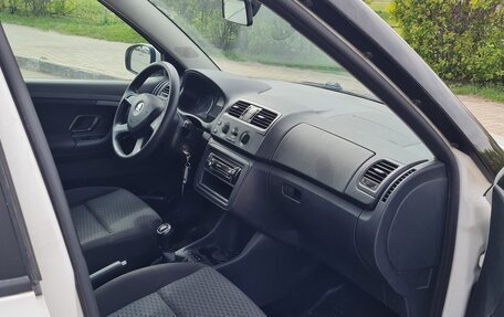 Skoda Fabia II, 2013 год, 850 000 рублей, 7 фотография