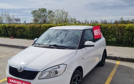 Skoda Fabia II, 2013 год, 850 000 рублей, 5 фотография